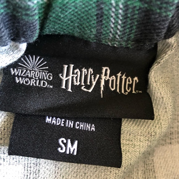 Hot Topic Harry Potter Sold Out Slytherine Gingham Skirt - Picture 6 of 6